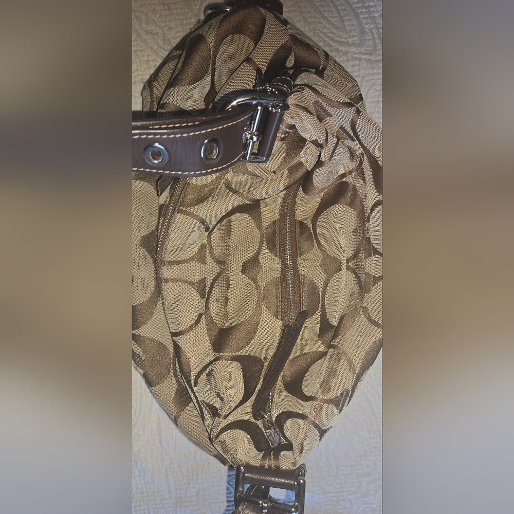 Coach Signature Canvas Crossbody Bag in Khaki/Brown - Picture 6 of 9